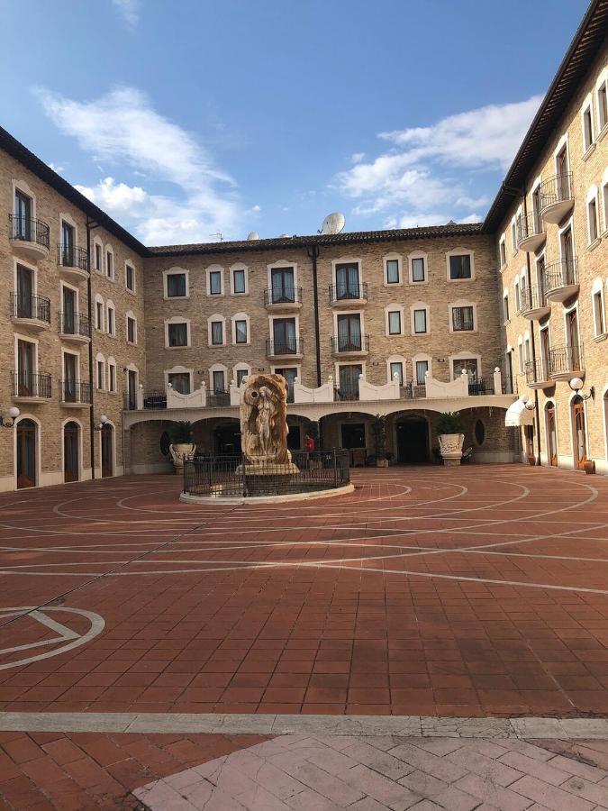 Hotel Casale Colli del Tronto Esterno foto