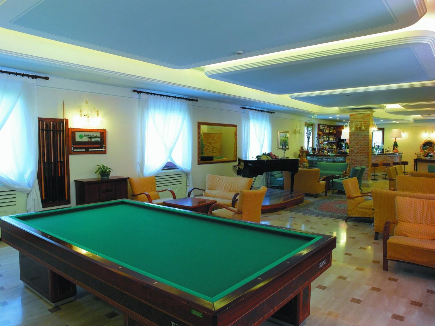 Hotel Casale Colli del Tronto Esterno foto