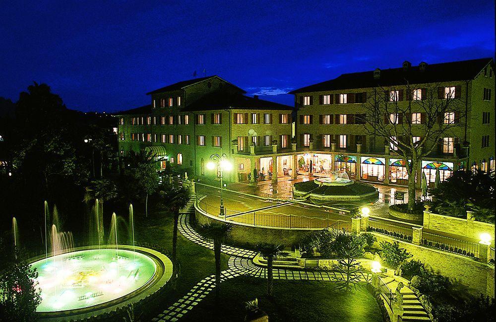 Hotel Casale Colli del Tronto Esterno foto
